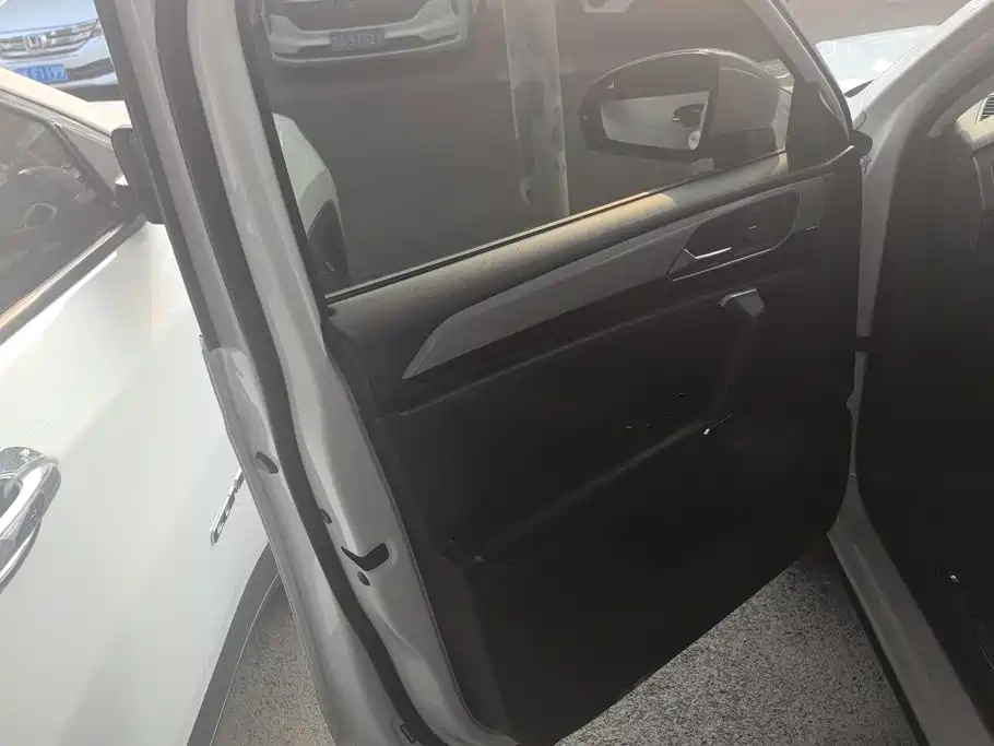 Volkswagen Tayron — миниатюра 7