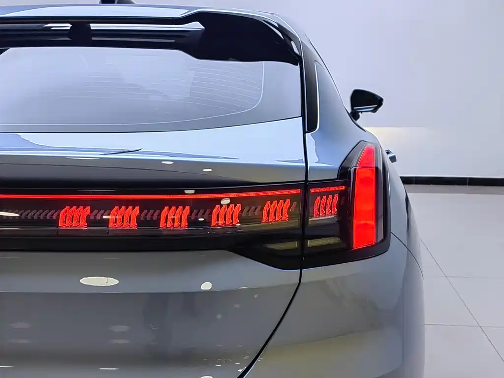 ZEEKR EXTREME KRYPTON 001