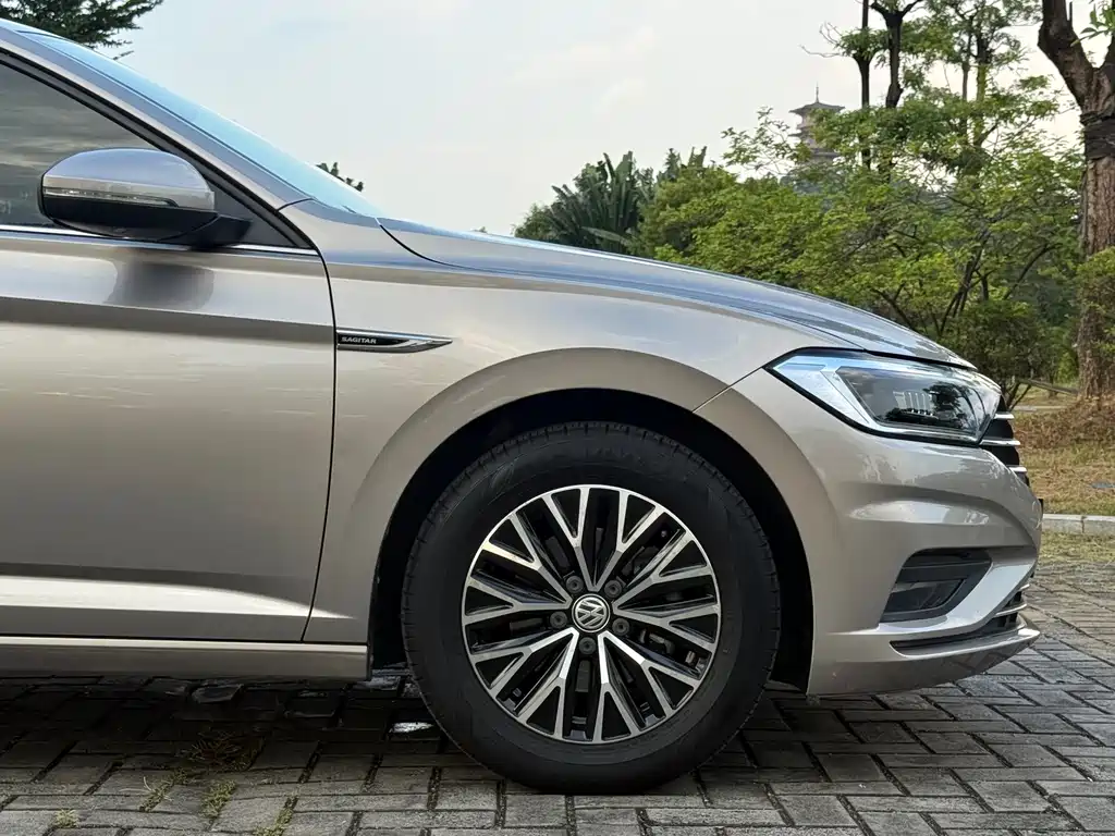 Volkswagen Sagitar — миниатюра 15