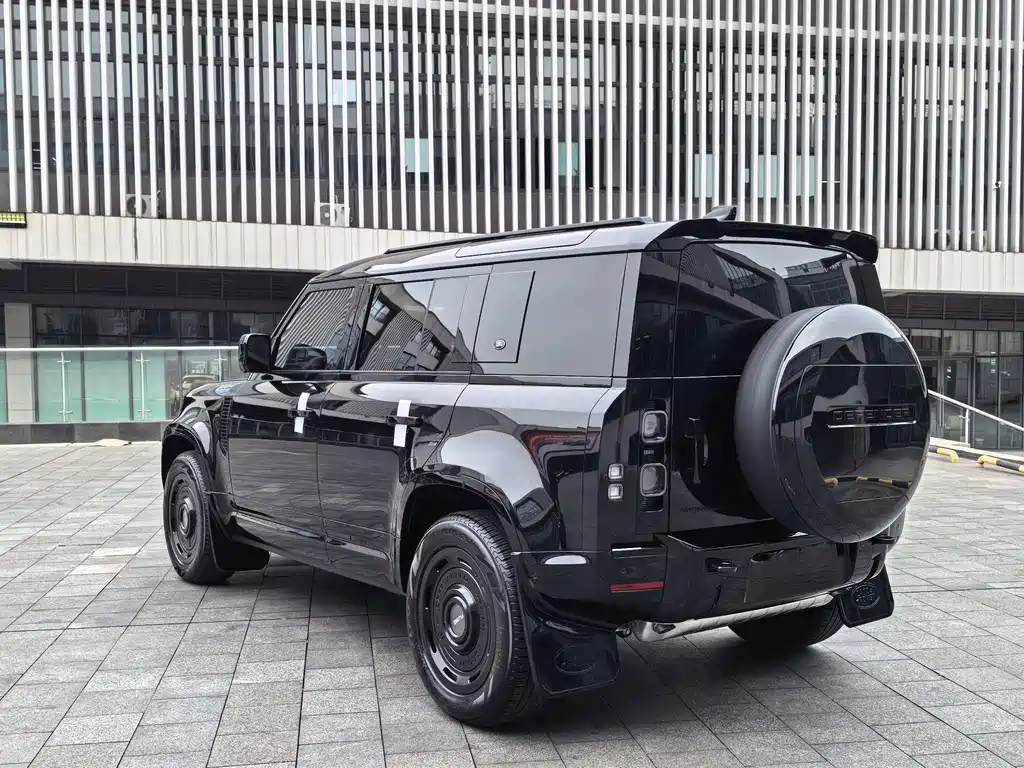 Land Rover Land Rover Defender 2024 110 3.0T P400 X-DYNAMIC HSE