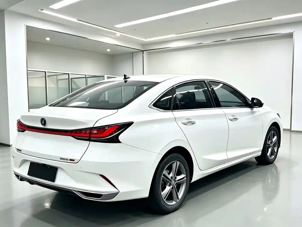 Changan Ruicheng PLUS — миниатюра 6