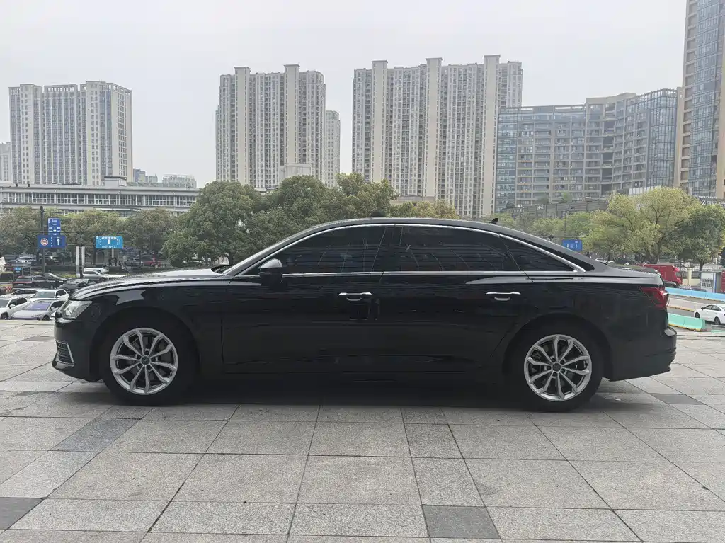 Audi A6L 2021 40 TFSI Luxury