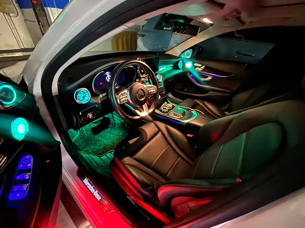 Mercedes-Benz C-Class — миниатюра 4