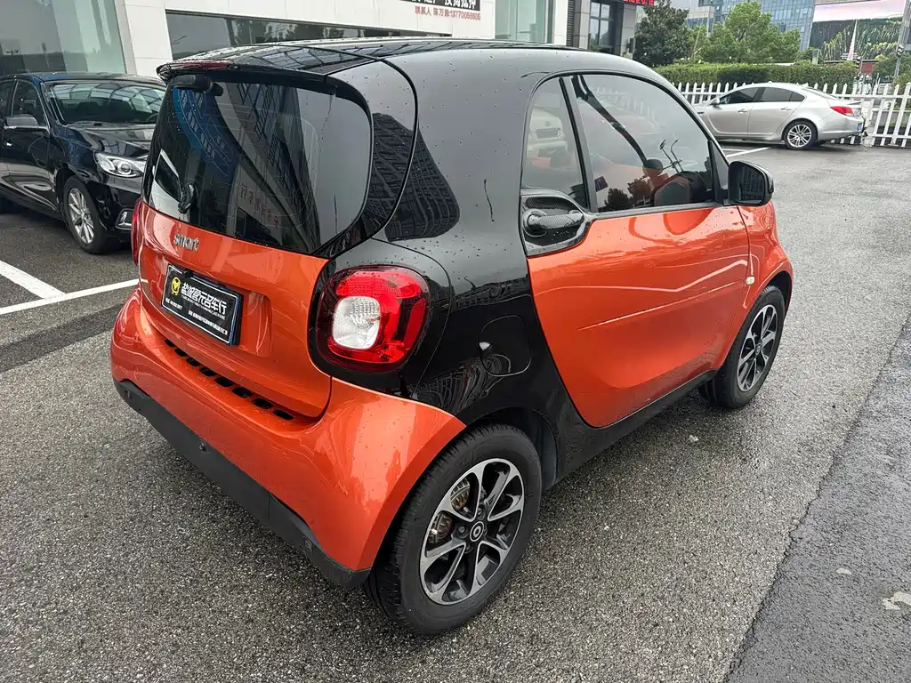 smart Smart Fortwo — миниатюра 5