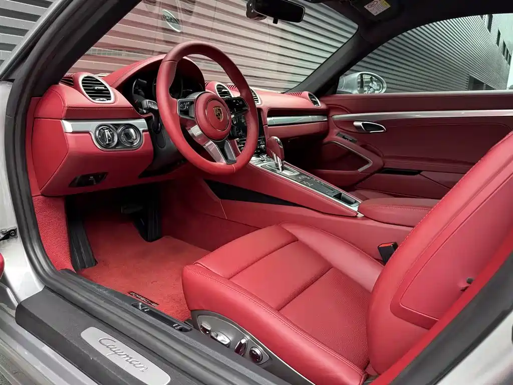 Porsche 718 2022 Cayman 2.0T