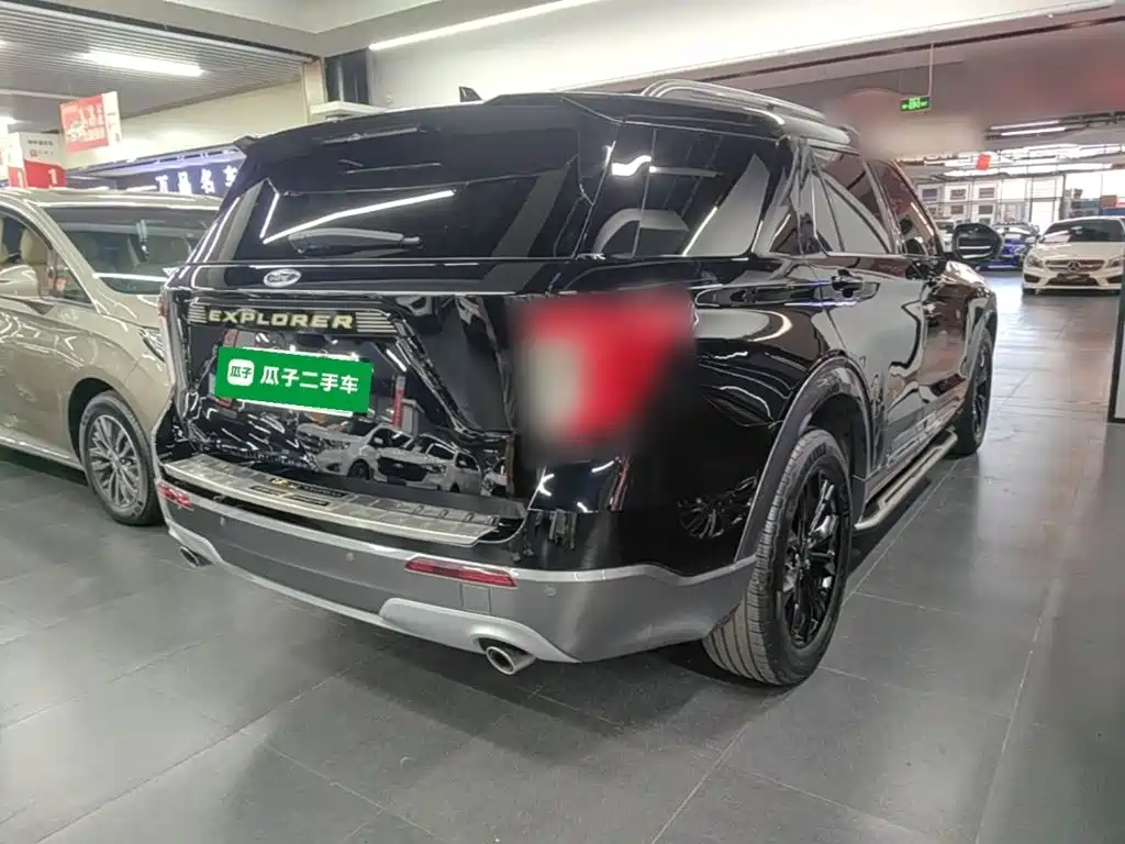Ford Explorer — миниатюра 7