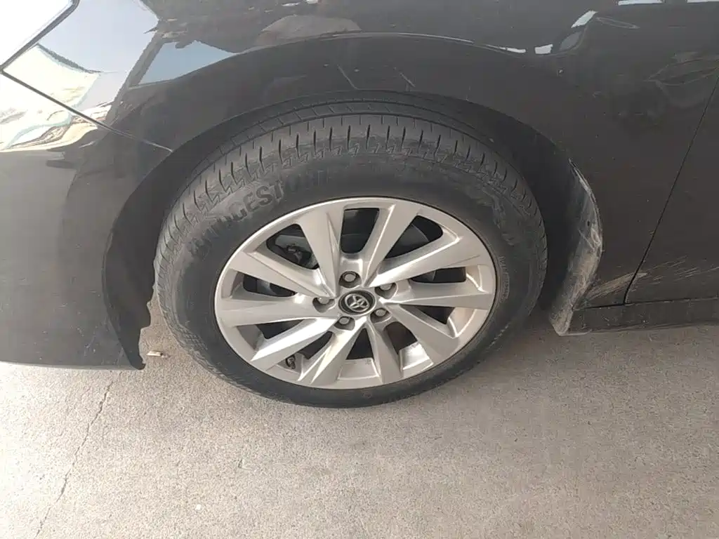 Toyota Camry — миниатюра 25