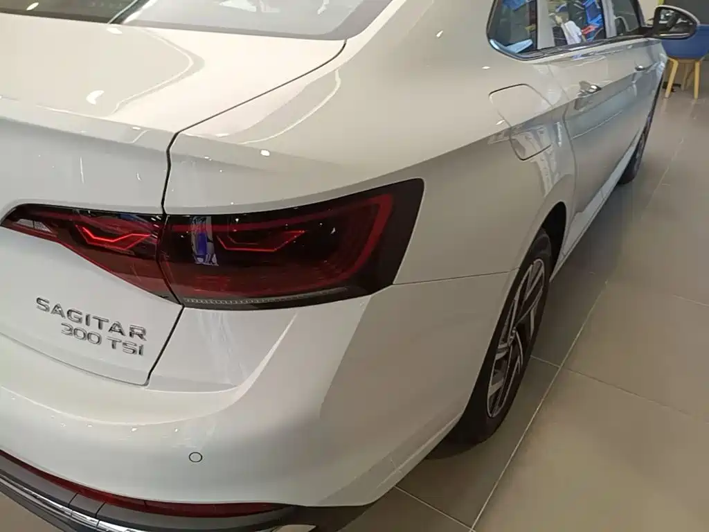 Volkswagen Sagitar 2026 3000 300TSI DSG