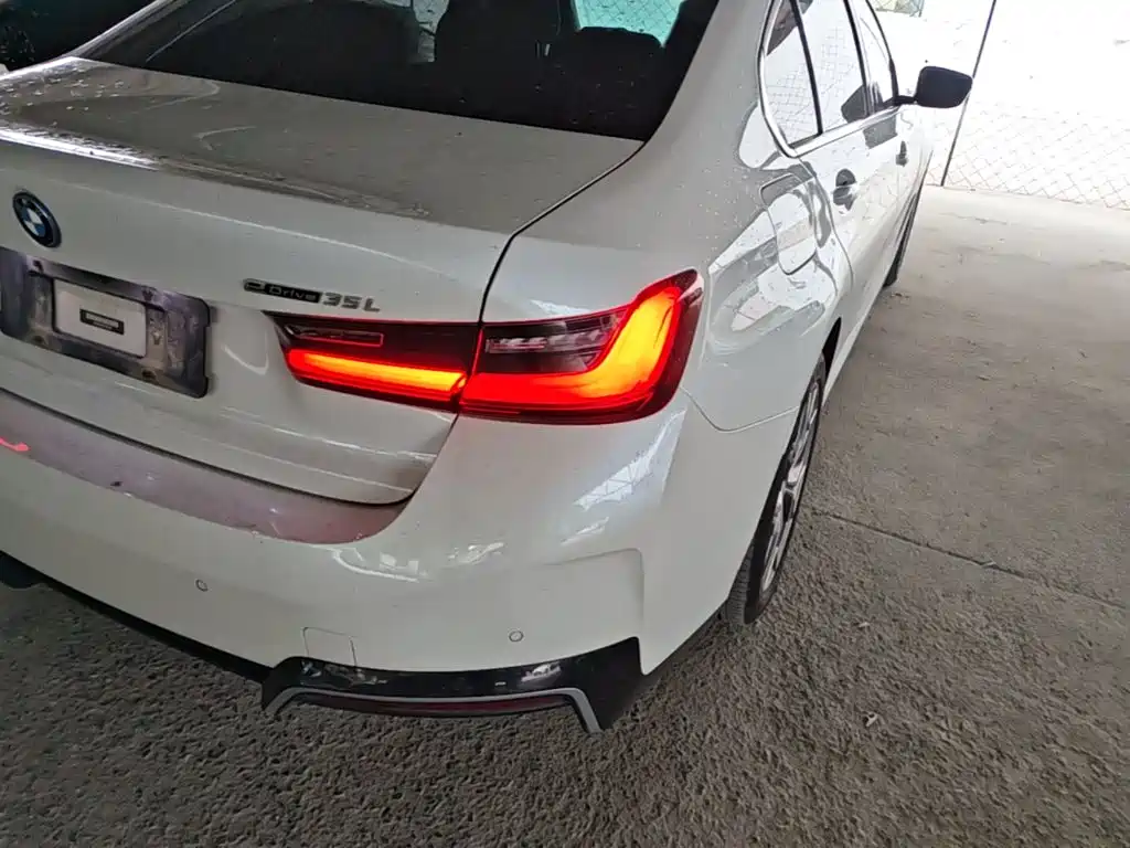 BMW i3 — миниатюра 8