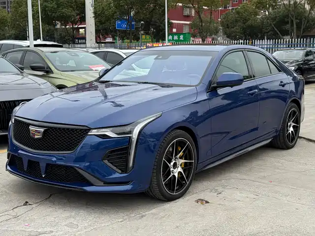 CADILLAC CT4