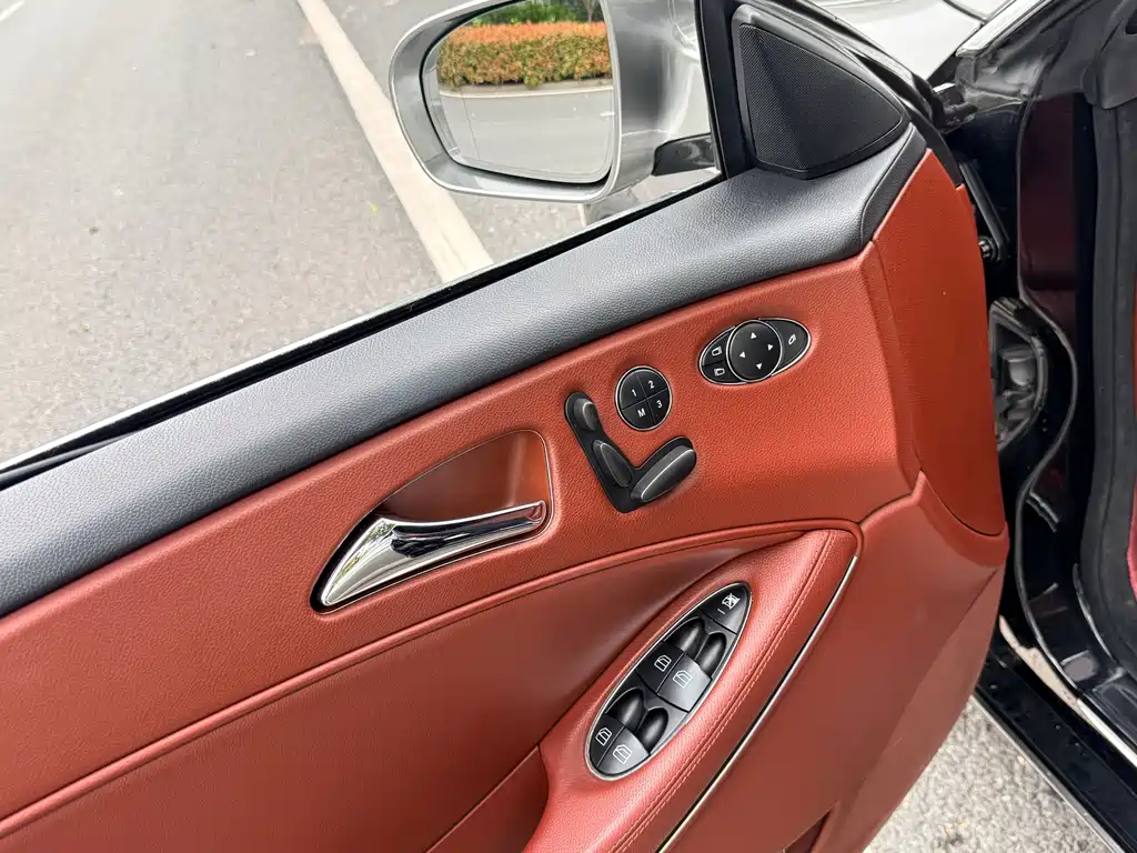 Mercedes-Benz CLS 2009 CLS 300