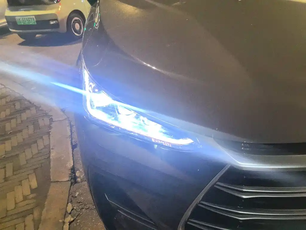 BYD Tang New Energy — миниатюра 7