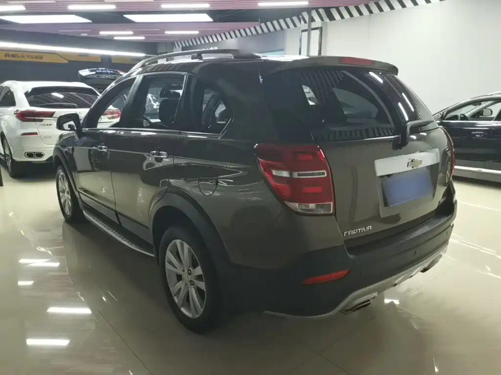 Chevrolet Captiva — миниатюра 5