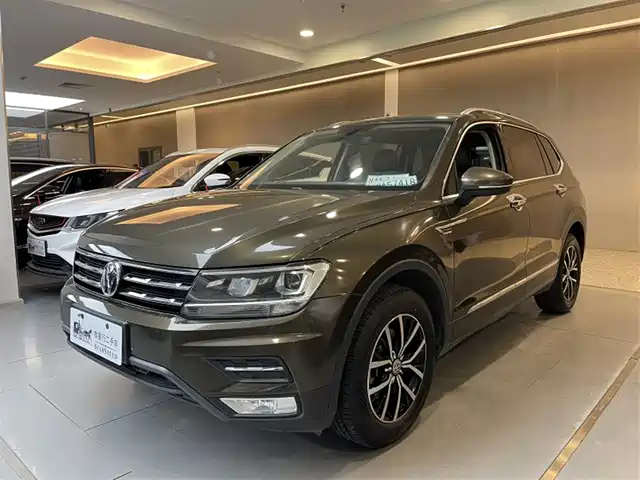 Volkswagen Tiguan L