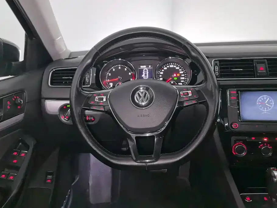 Volkswagen Sagitar — миниатюра 15