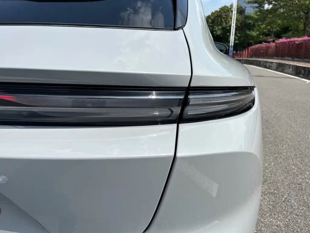 NIO ET5T — миниатюра 17