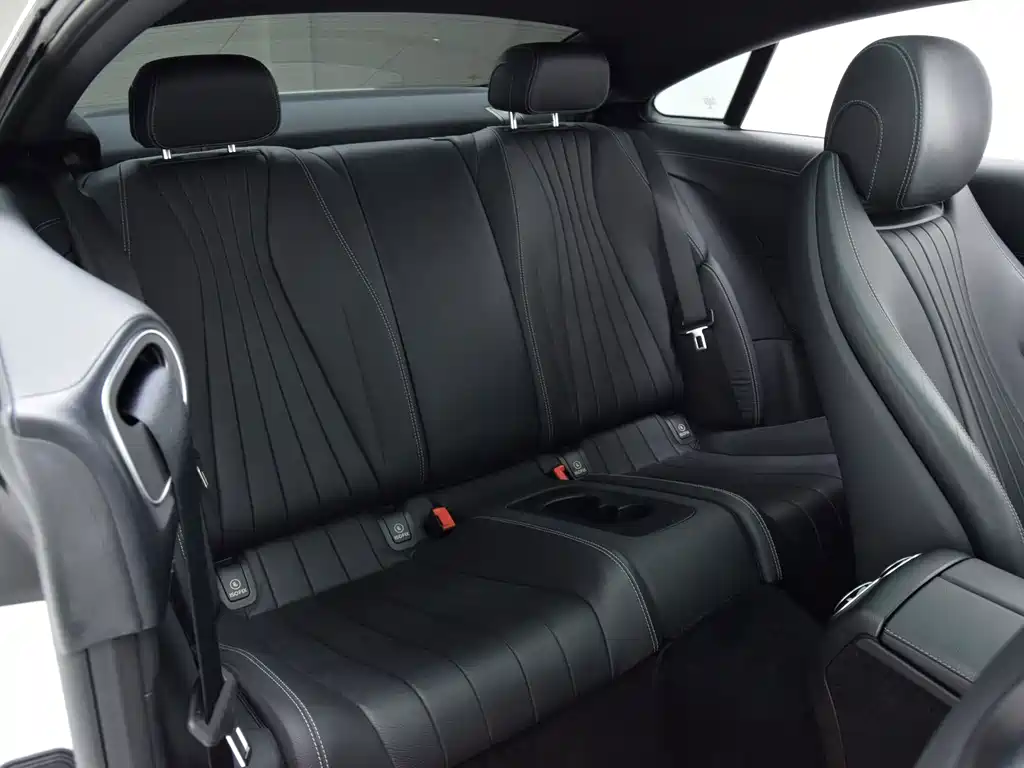 Mercedes-Benz E-Class (Import) — миниатюра 18