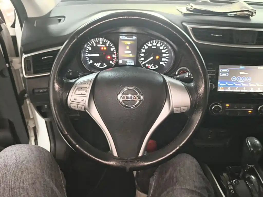 Nissan Qashqai — миниатюра 11