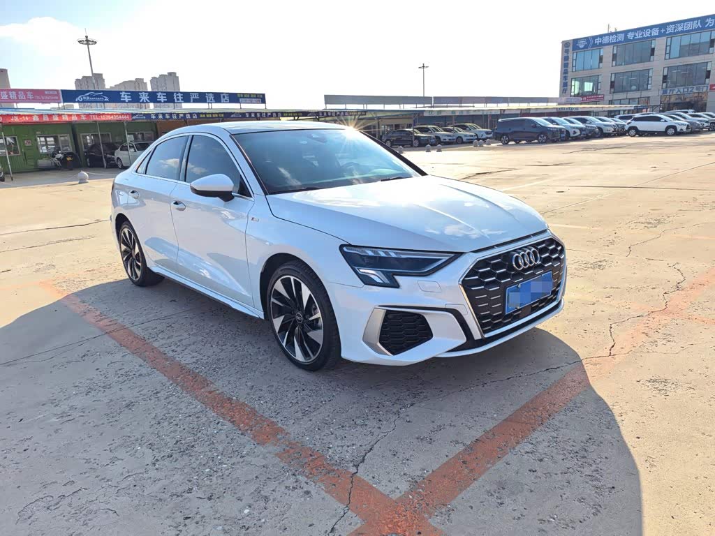Audi A3 1.4 л 2022 г. Белый, пробег 46000 км
