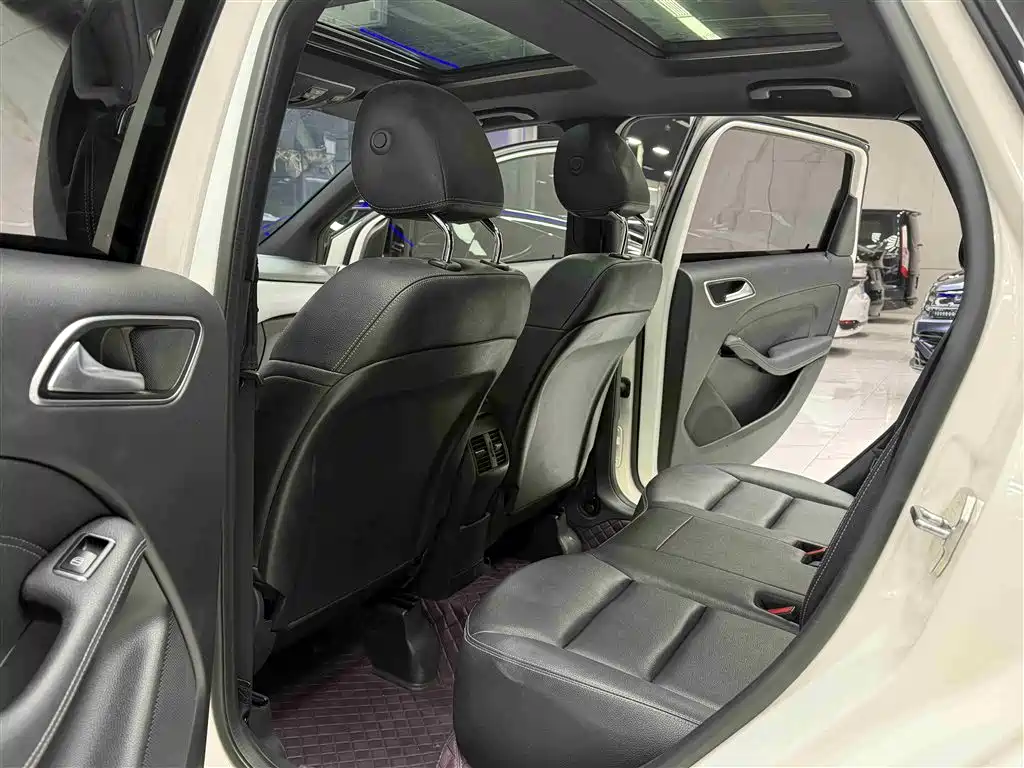 MERCEDES-BENZ B CLASS