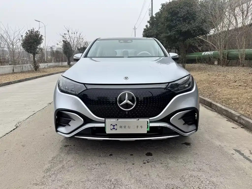 MERCEDES-BENZ EQE SUV