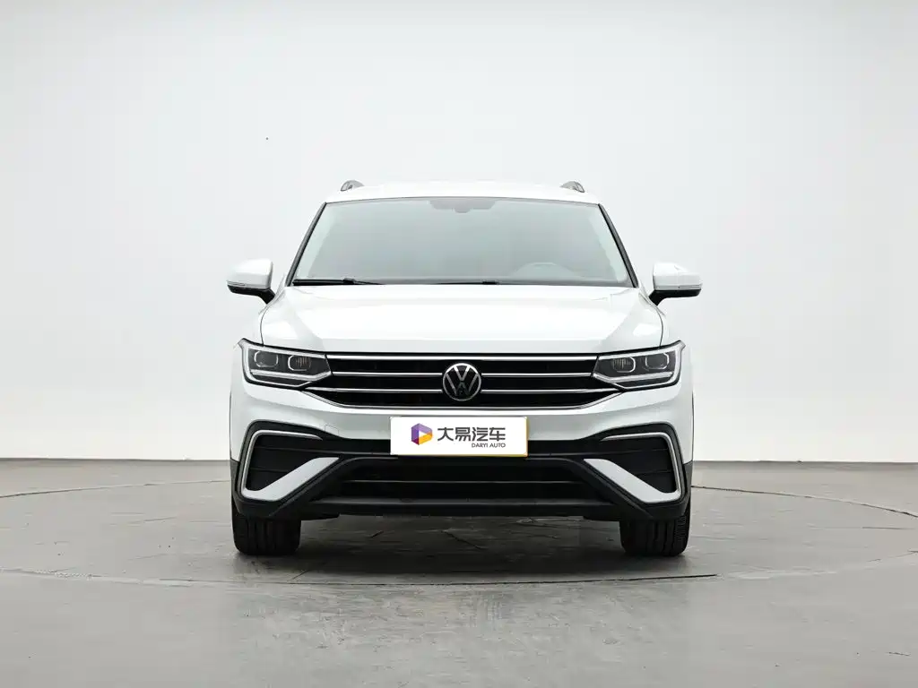 Volkswagen Tiguan L — миниатюра 2
