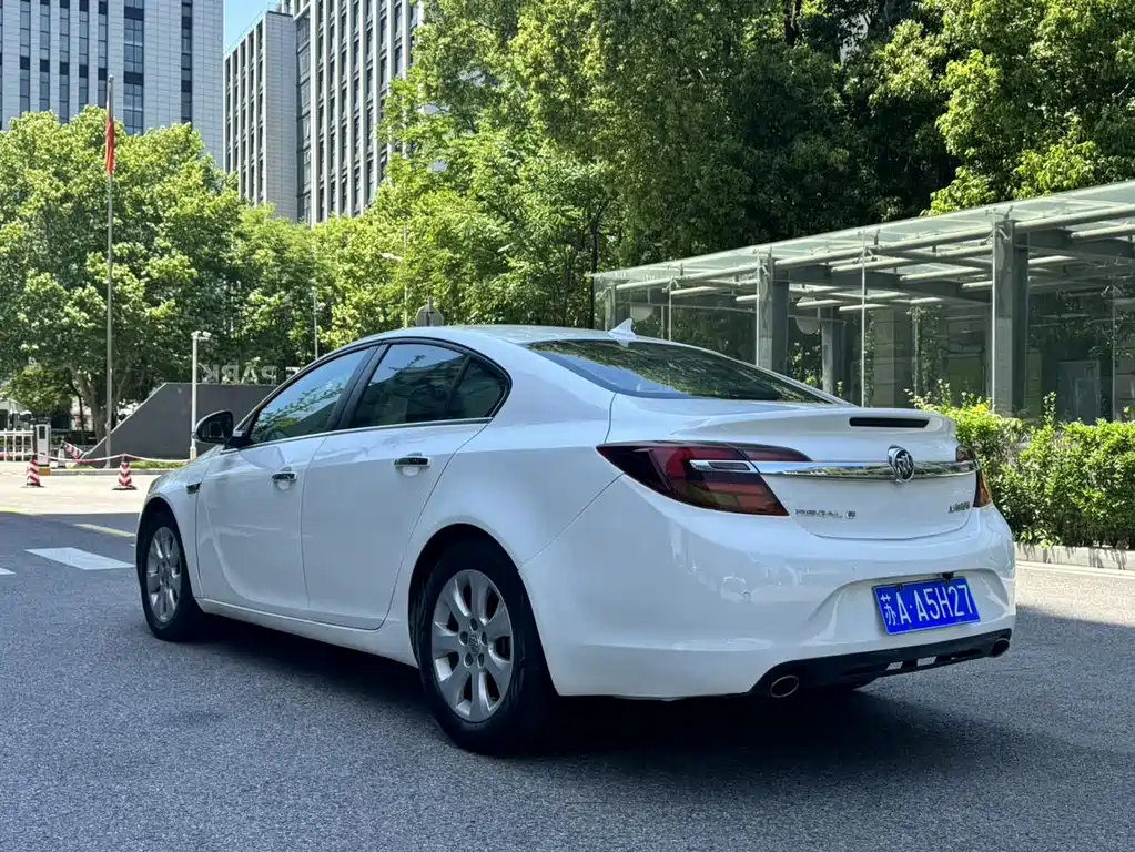 Buick Regal — миниатюра 4
