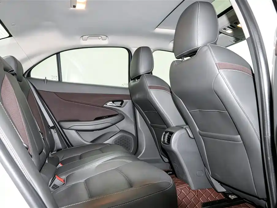 Chevrolet Malibu — миниатюра 6