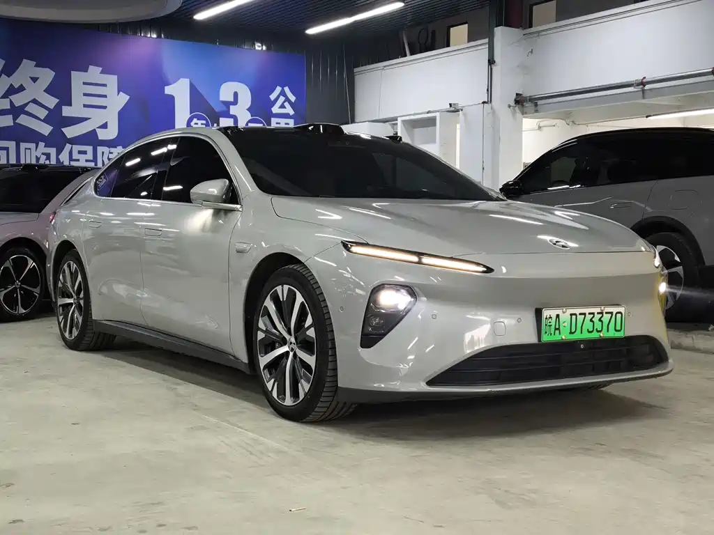NIO NIO ET7
