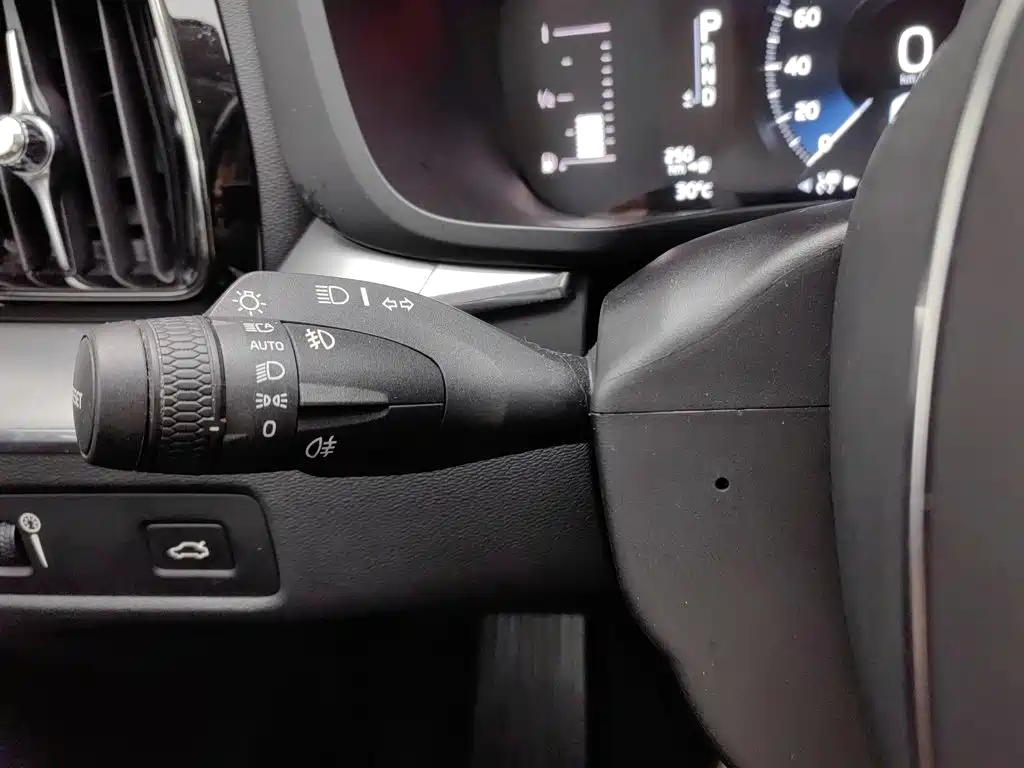 Volvo XC60 — миниатюра 21