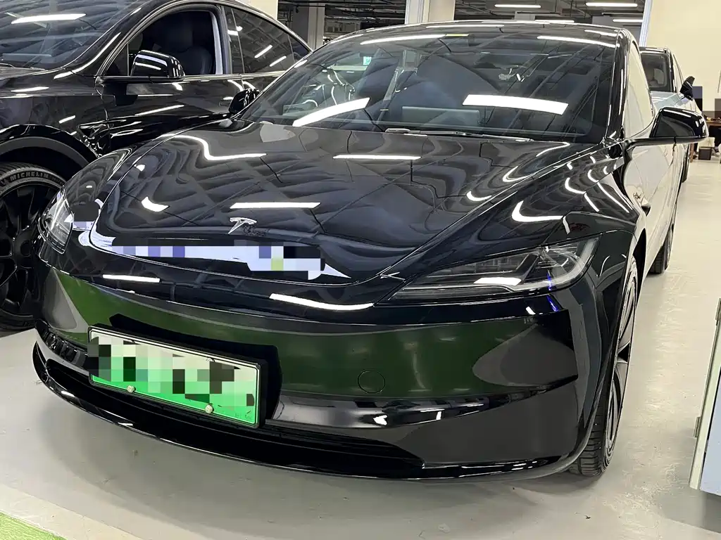 Tesla Model 3 2023