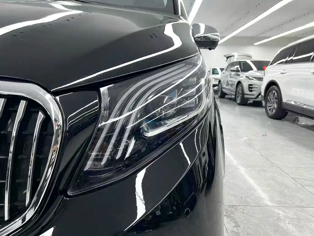 Mercedes-Benz Vito 2021 — фото 30