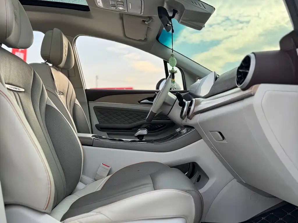 DONGFENG POPULAR YACHTS