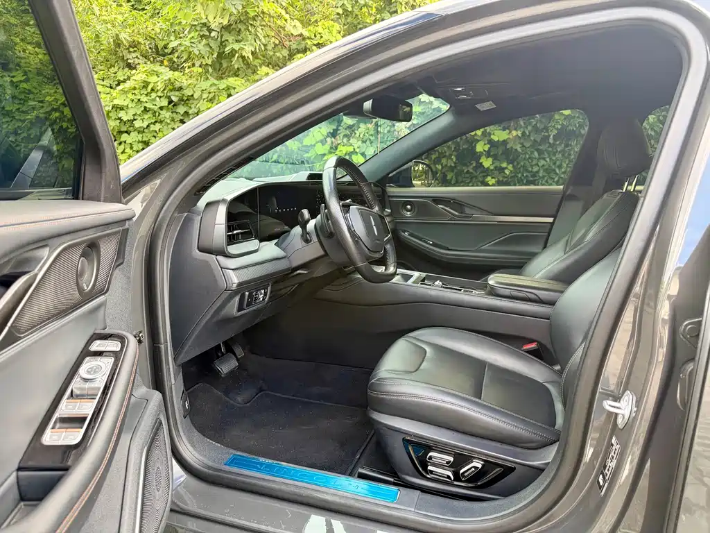 Lincoln Z — миниатюра 9