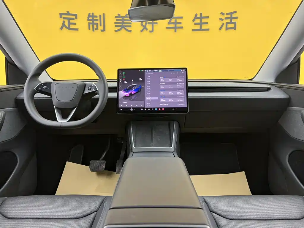 Tesla Model Y — миниатюра 19
