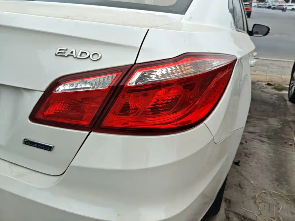 Changan Eado — миниатюра 8