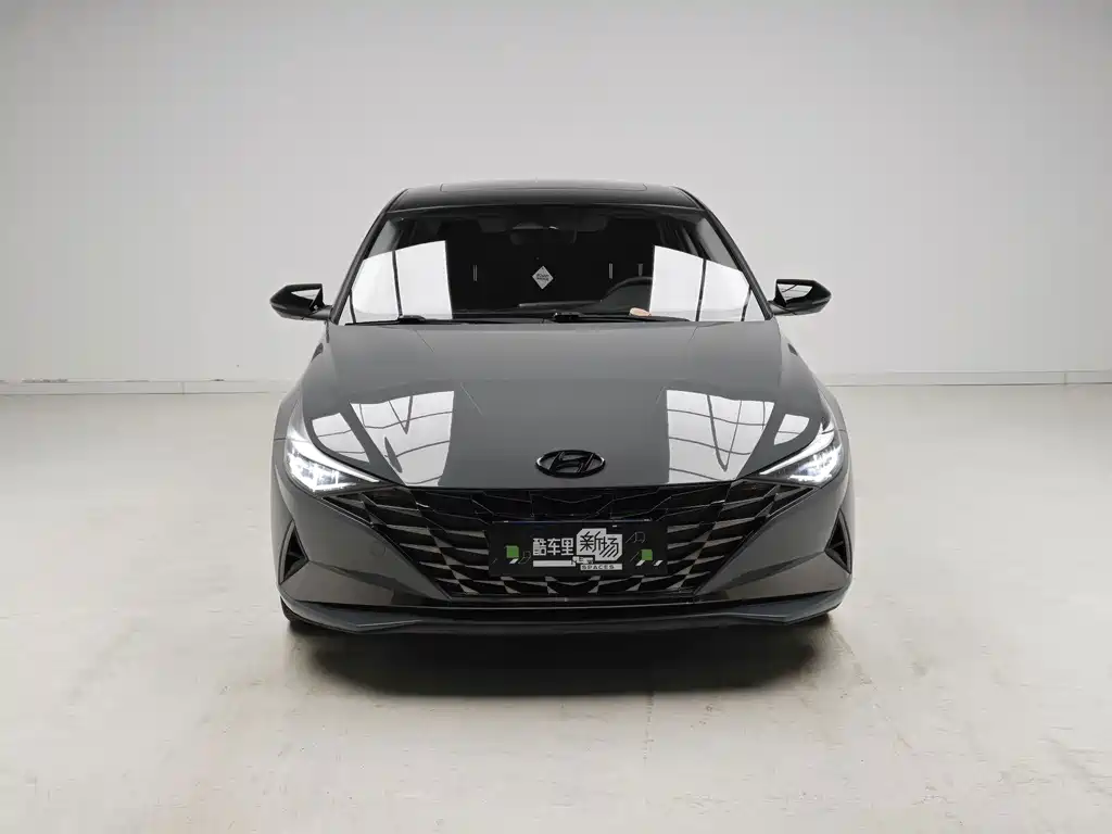Hyundai Elantra — миниатюра 2
