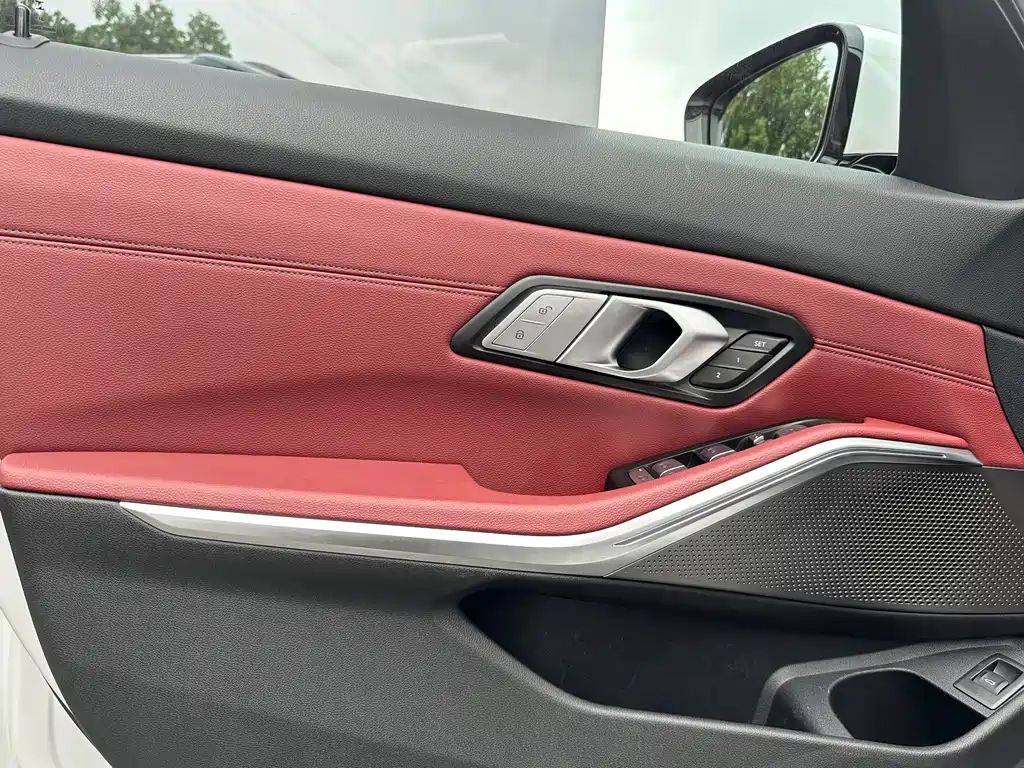 BMW 3 Series — миниатюра 4