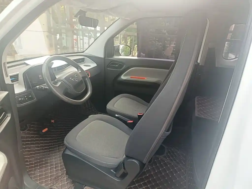Wuling MINIEV — миниатюра 15