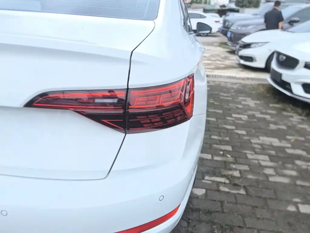 Volkswagen Sagitar — миниатюра 8