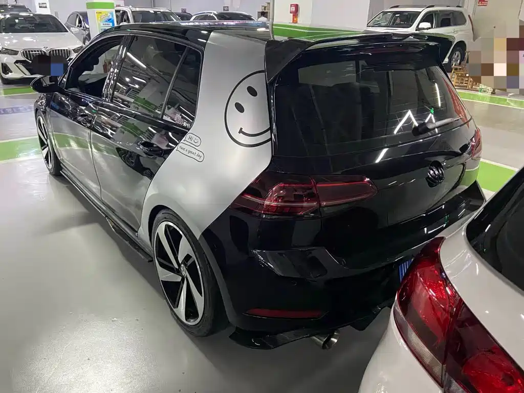 Volkswagen Golf GTI — миниатюра 10