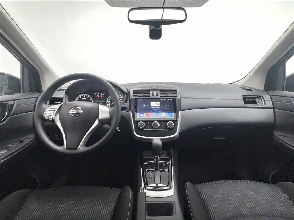 Nissan Tiida 2021 1.6L CVT