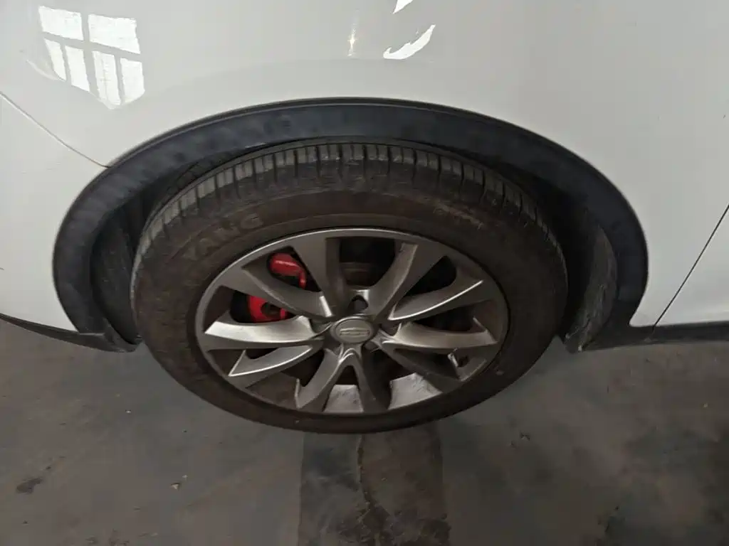 Geely Emgrand GS — миниатюра 23