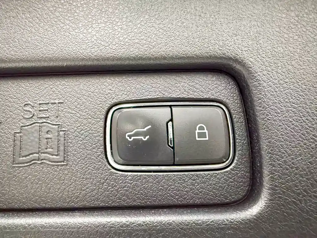 Lincoln Aviator — миниатюра 24