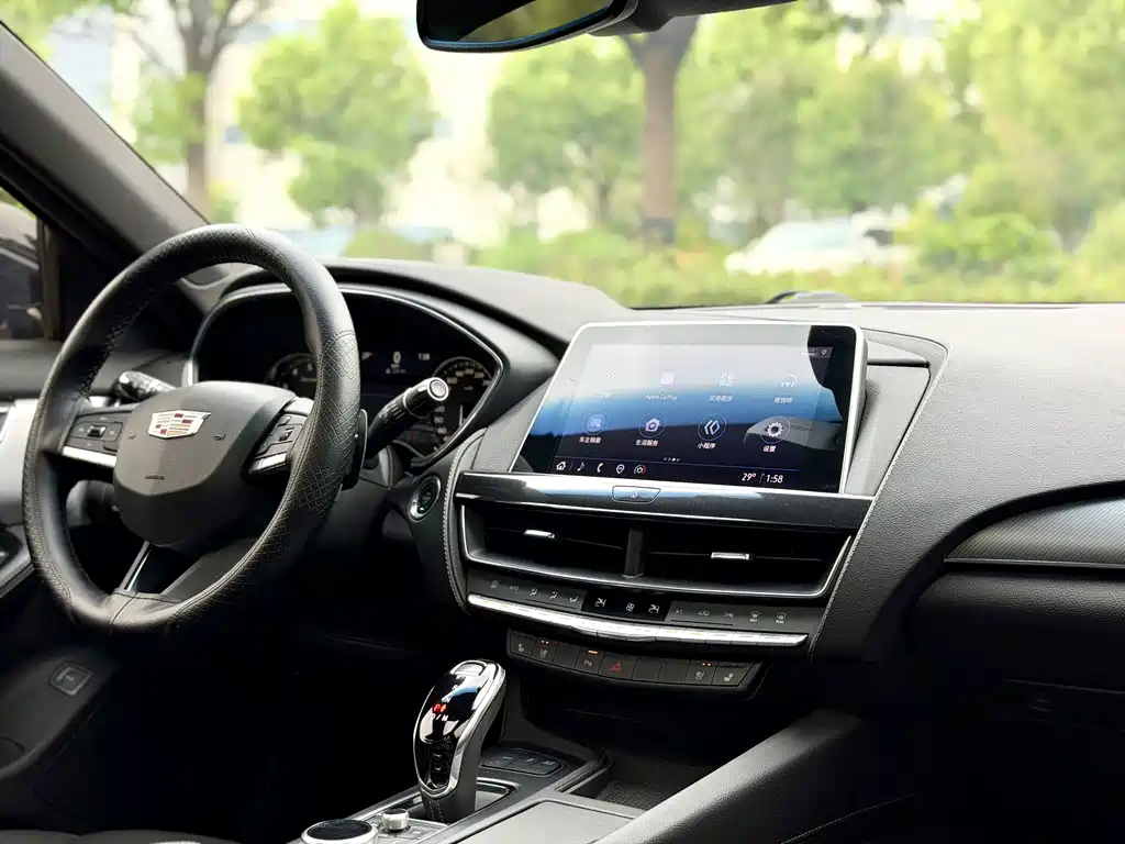 Cadillac CT5 — миниатюра 9