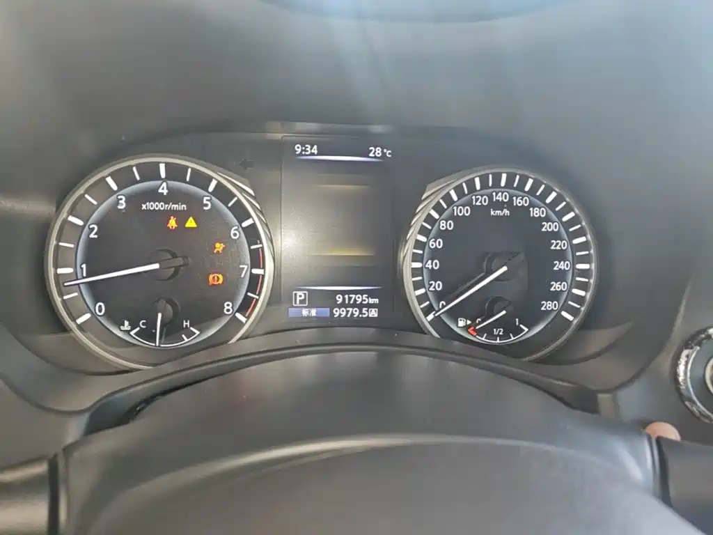 Infiniti Q50L — миниатюра 12