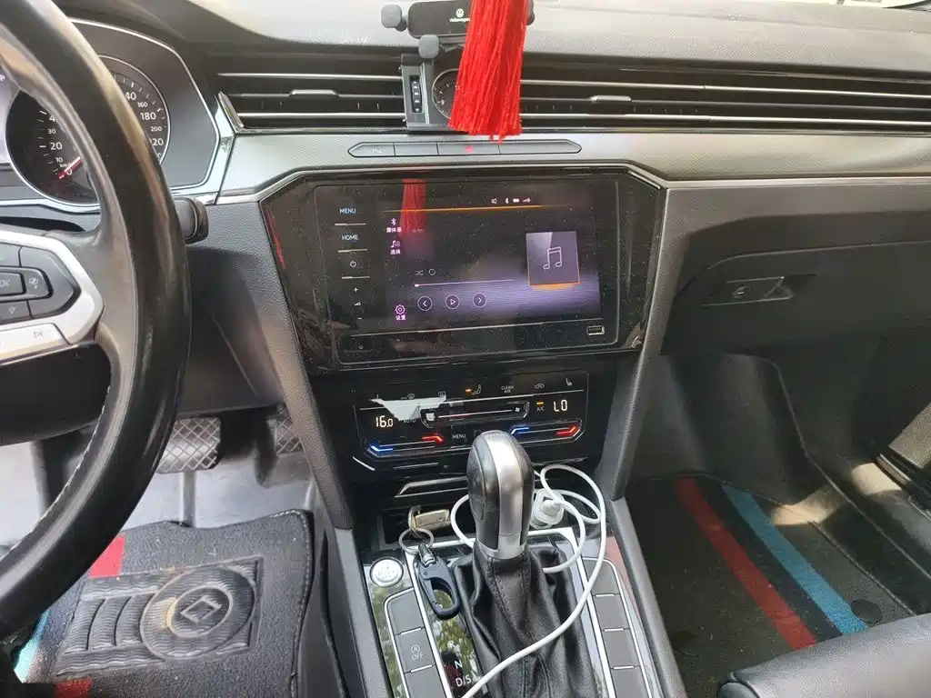 Volkswagen Magotan — миниатюра 6