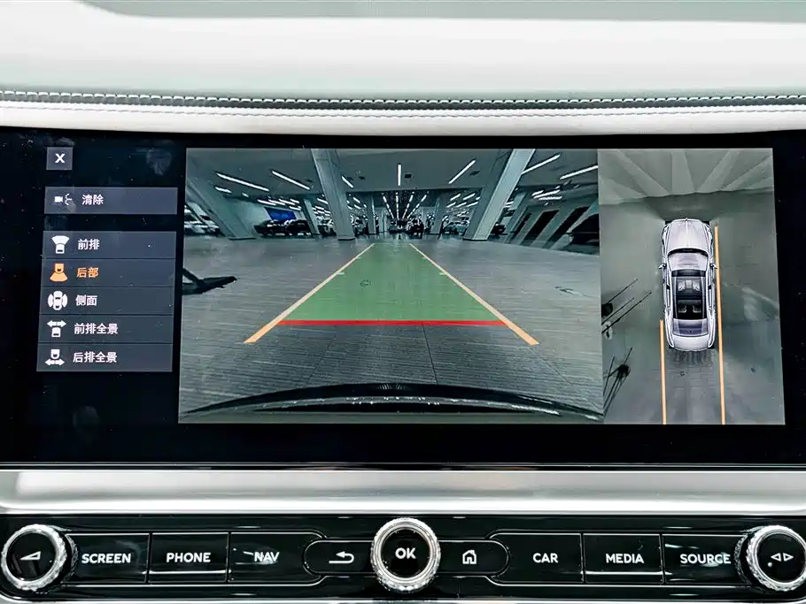 Bentley Flying Spur PHEV — миниатюра 11