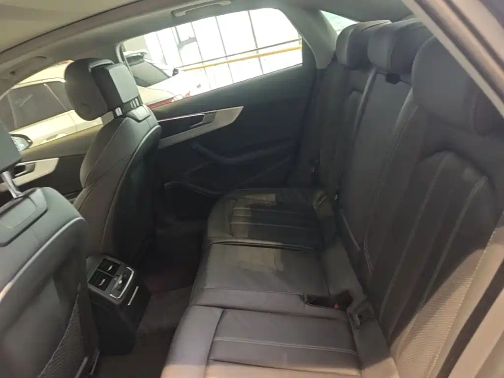 Audi A4L — миниатюра 22