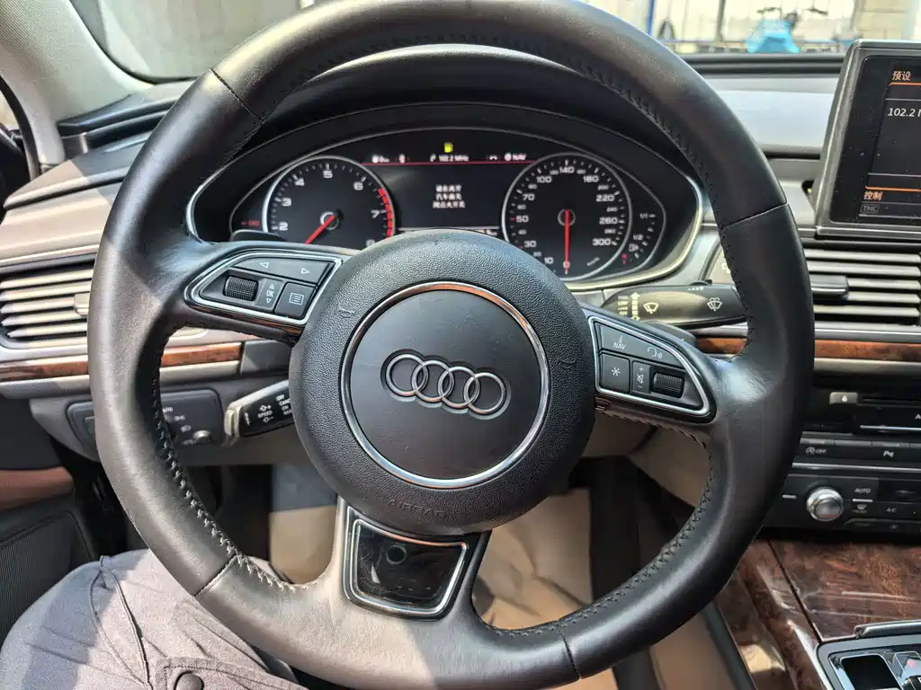 Audi A6L — миниатюра 8